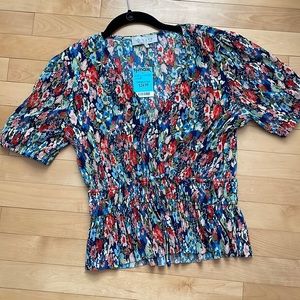 Floral pleated blouse / cinched waist